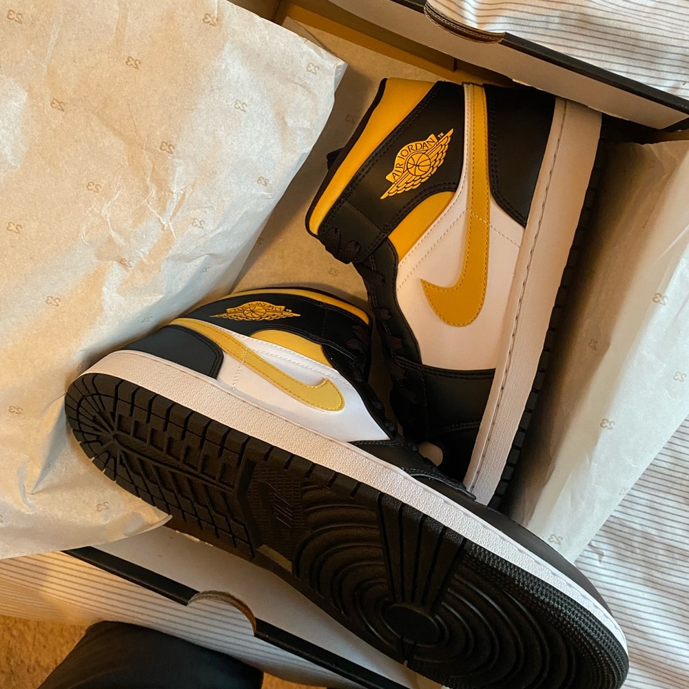 Air Jordan 1
